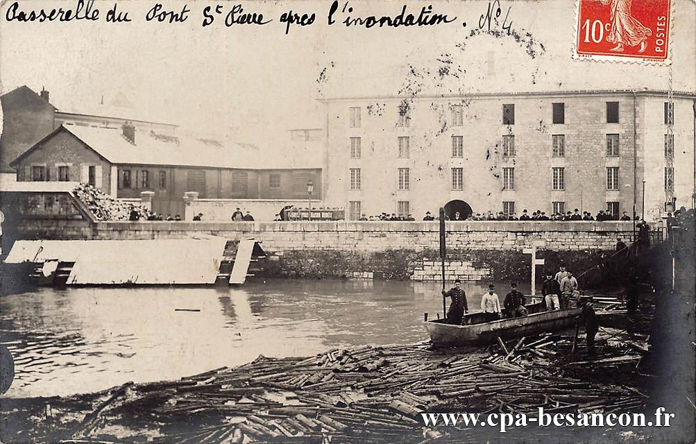 Passerelle du Pont St Pierre après l'inondation